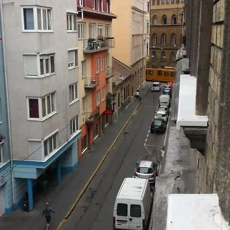 Apartment Bacso Bela Utca 8. *